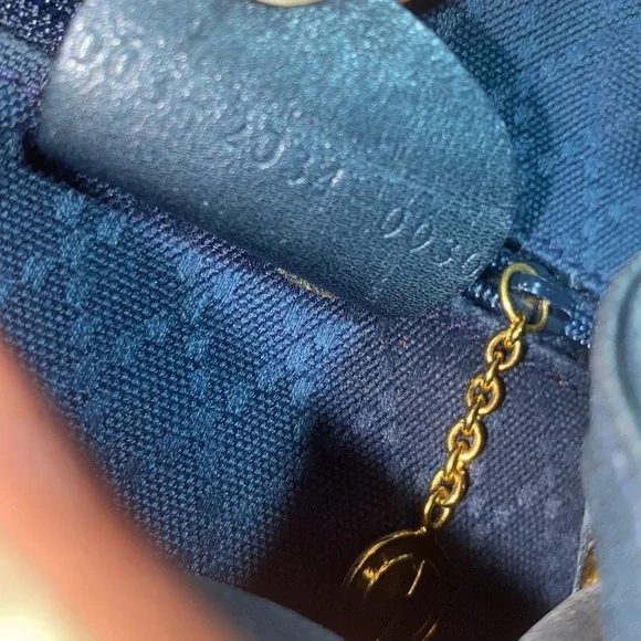 Gucci Black Leather Backpack with Bamboo Accent - Picture 6 of 16